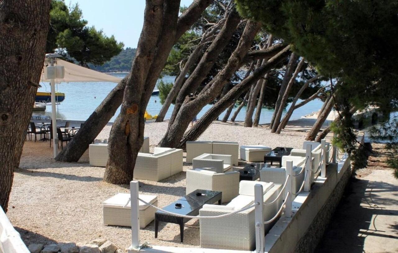 Apartment Fila - Large & Close To The Beach Makarska Exterior photo