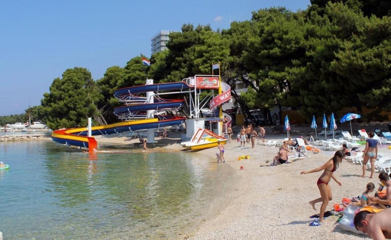Apartment Fila - Large & Close To The Beach Makarska Exterior photo